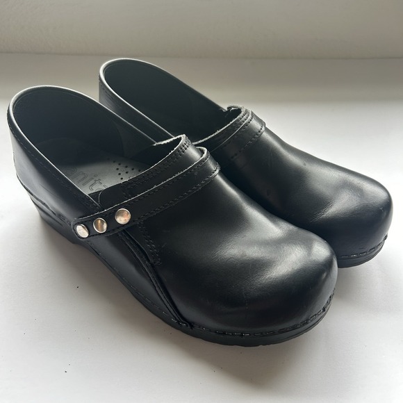 Sanita Shoes - Sanita Professional Clogs Womens 41 Black Leather Studded Strap